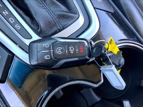 Used 2016 Ford Edge Titanium w/ Equipment Group 302A image 15