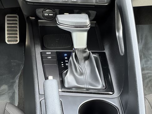 Used 2025 Hyundai Elantra Sport w/ Cargo Package FWD image 15