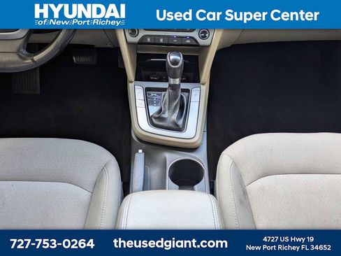 Used 2017 Hyundai Elantra SE w/ SE A/T Tech Package 03 FWD image 18