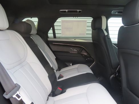 New 2024 Land Rover Range Rover Sport Dynamic SE image 21