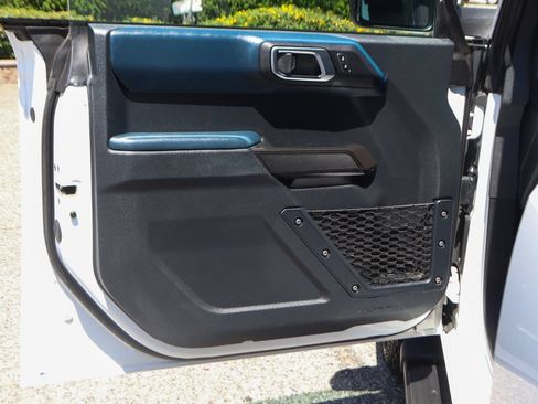 Used 2024 Ford Bronco Outer Banks AWD/4WD image 16