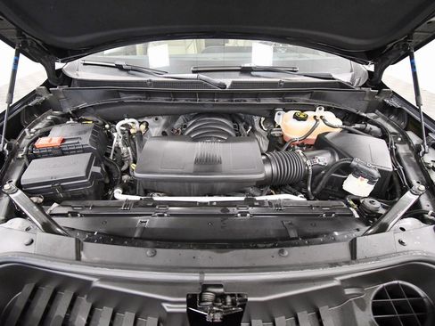 Used 2022 Cadillac Escalade Premium Luxury image 12