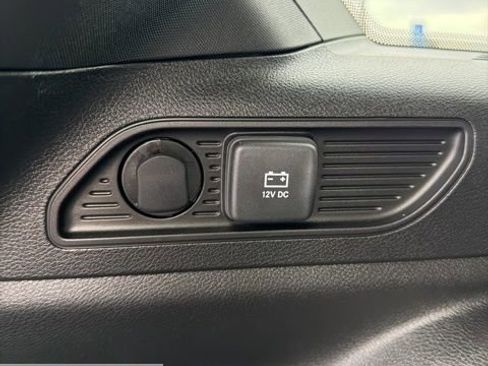 Used 2025 Jeep Grand Cherokee Laredo w/ Luxury Tech Group I image 23