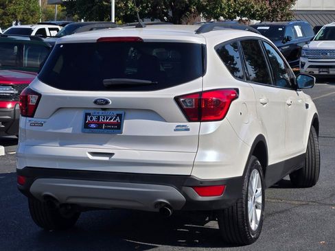 Used 2019 Ford Escape SEL image 9