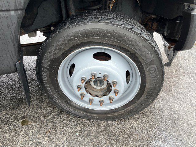 Used 2021 Ford F550 4x4 Regular Cab Super Duty image 4