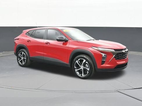 Used 2026 Chevrolet Trax RS FWD image 21
