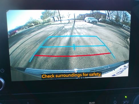 Used 2023 Toyota Highlander XLE image 27