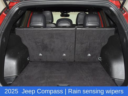 Used 2025 Jeep Compass Limited AWD/4WD image 29