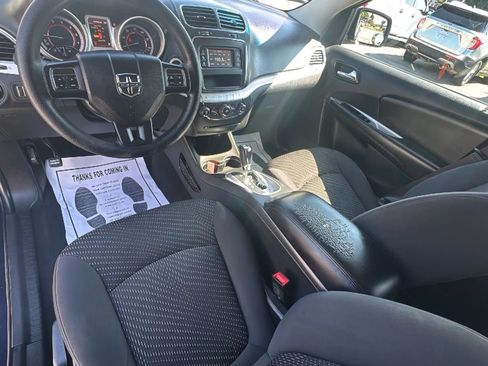 Used 2017 Dodge Journey SE FWD image 11