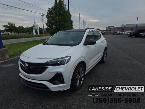 Used 2021 Buick Encore GX Essence w/ Advanced Technology Package FWD image 1