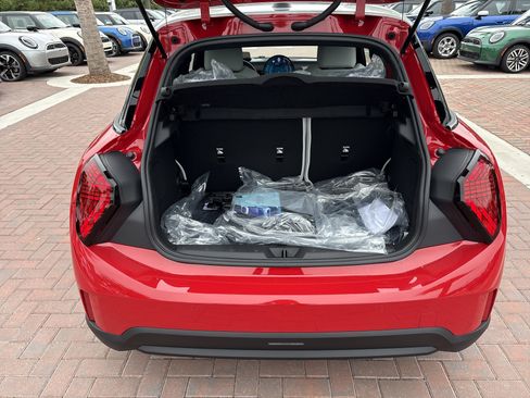 Used 2026 MINI Cooper 4-Door Hardtop image 16