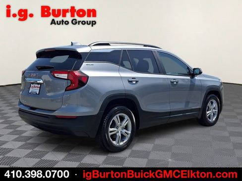 Used 2023 GMC Terrain SLE w/ Driver Convenience Package FWD image 6