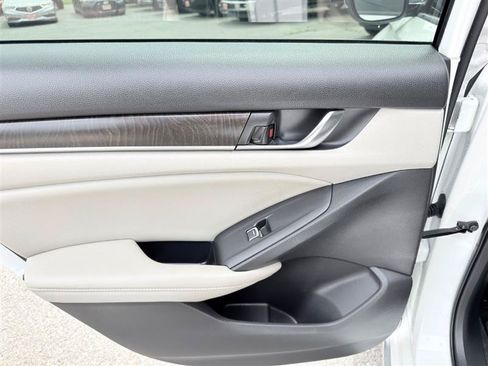 Used 2018 Honda Accord EX-L image 18