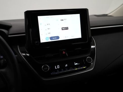 Used 2024 Toyota Corolla LE FWD image 25
