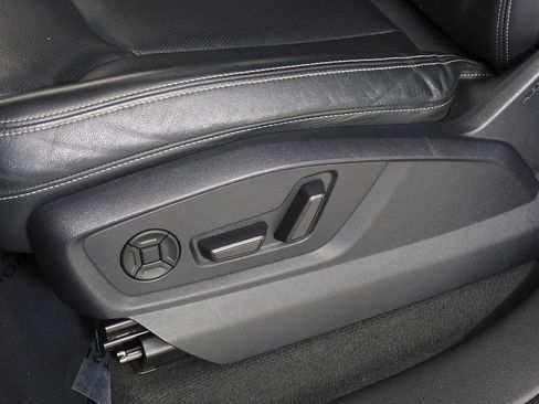 Used 2023 Audi Q8 Premium Plus w/ Premium Plus Package image 23