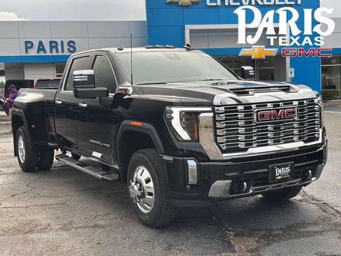 New 2026 GMC Sierra 3500 Denali w/ Denali Reserve Package AWD/4WD image 1