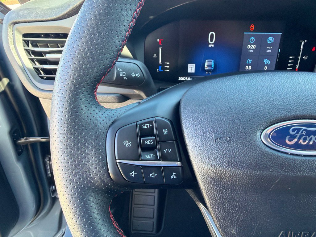 Used 2024 Ford Escape ST-Line w/ Tech Pack #1 FWD image 22