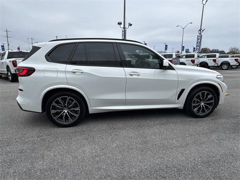 Used 2022 BMW X5 sDrive40i w/ M Sport Package image 4