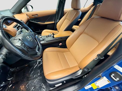 Used 2021 Lexus IS 300 w/ Comfort Package RWD image 11