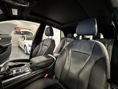 Used 2019 Audi Q8 Premium w/ Convenience Package AWD/4WD image 11