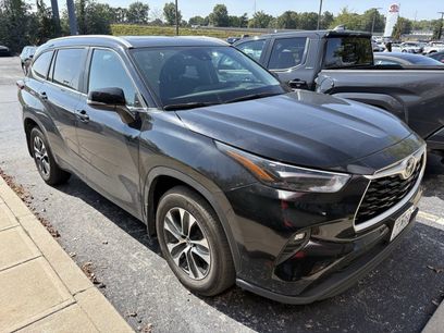Used 2024 Toyota Highlander XLE