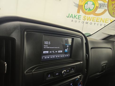 Used 2018 Chevrolet Silverado 1500 W/T AWD/4WD image 18