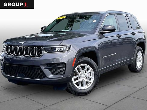 Used 2025 Jeep Grand Cherokee Laredo X w/ Luxury Tech Group I RWD image 1