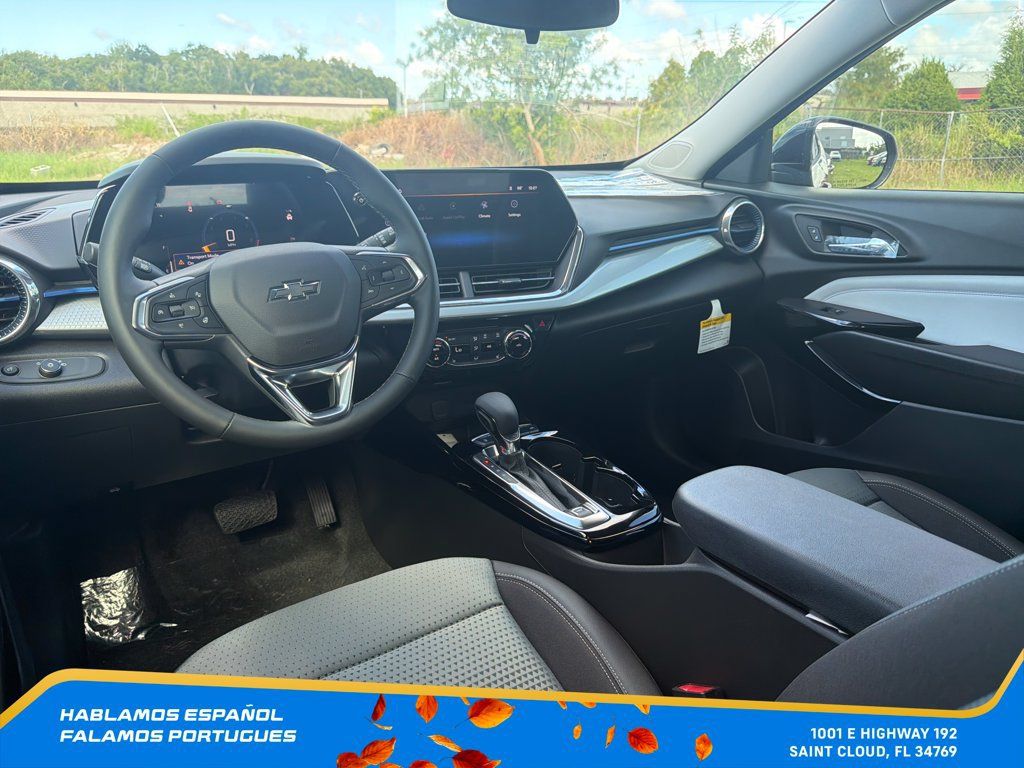 New 2026 Chevrolet Trax LT w/ Driver Confidence Package FWD image 28
