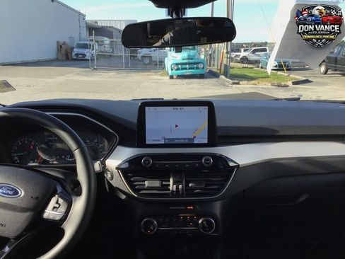 Used 2022 Ford Escape SEL AWD/4WD image 12