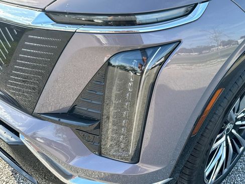 New 2026 Cadillac Vistiq Premium Luxury image 8