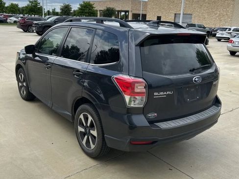 Used 2018 Subaru Forester 2.5i Limited AWD/4WD image 5