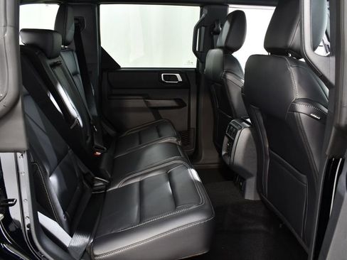 New 2026 Ford Bronco Outer Banks AWD/4WD image 19