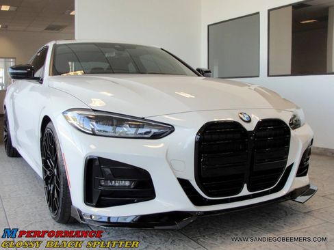 Used 2023 BMW 430i Coupe w/ M Sport Package RWD image 7