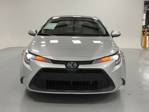 Used 2020 Toyota Corolla LE image 4