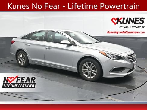 Used 2017 Hyundai Sonata SE FWD image 1
