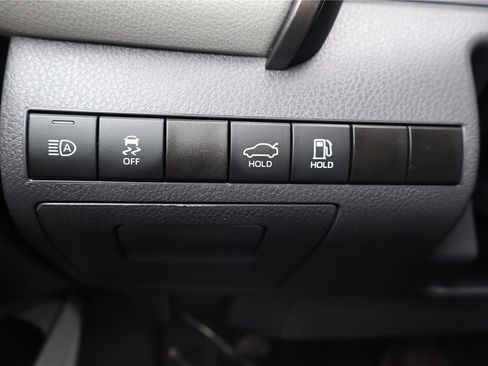 Used 2023 Toyota Camry SE image 13