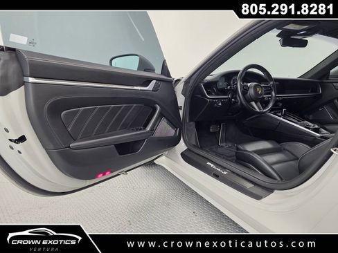 Used 2022 Porsche 911 Turbo S AWD/4WD image 30