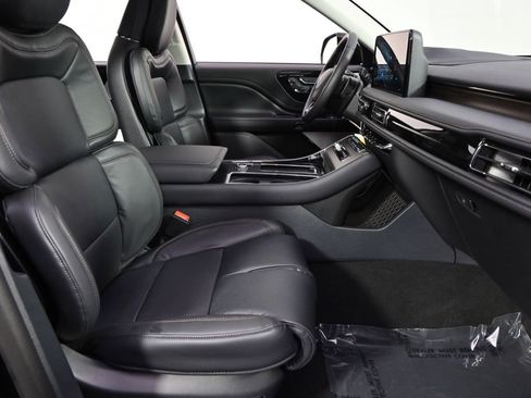 New 2026 Lincoln Aviator Reserve image 16