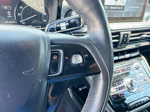 Used 2022 Lincoln Corsair AWD w/ Premium Package image 35