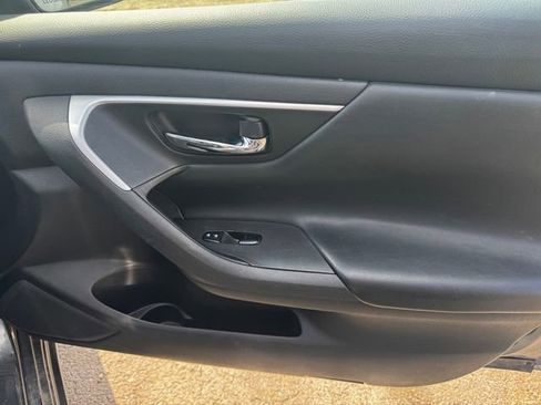 Used 2016 Nissan Altima 2.5 S w/ Power Driver Seat Package FWD image 13