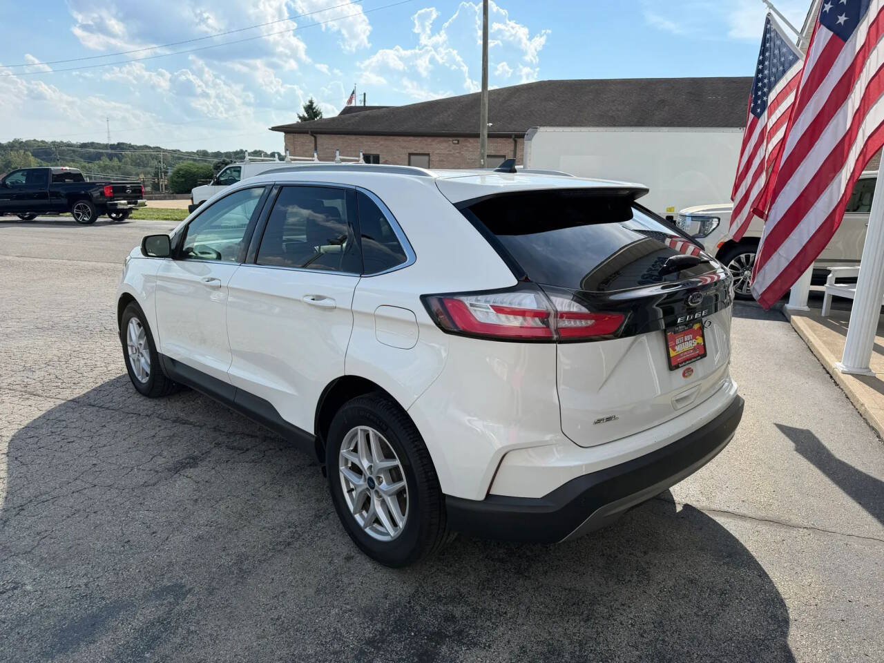 Used 2022 Ford Edge SEL w/ Convenience Package AWD/4WD image 3