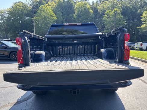 Used 2021 Chevrolet Silverado 1500 Custom AWD/4WD image 18