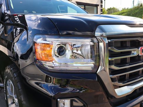 Used 2021 GMC Canyon AT4 w/ Driver Alert Package AWD/4WD image 10