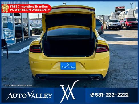 Used 2018 Dodge Charger R/T w/ Navigation & Travel Group image 39