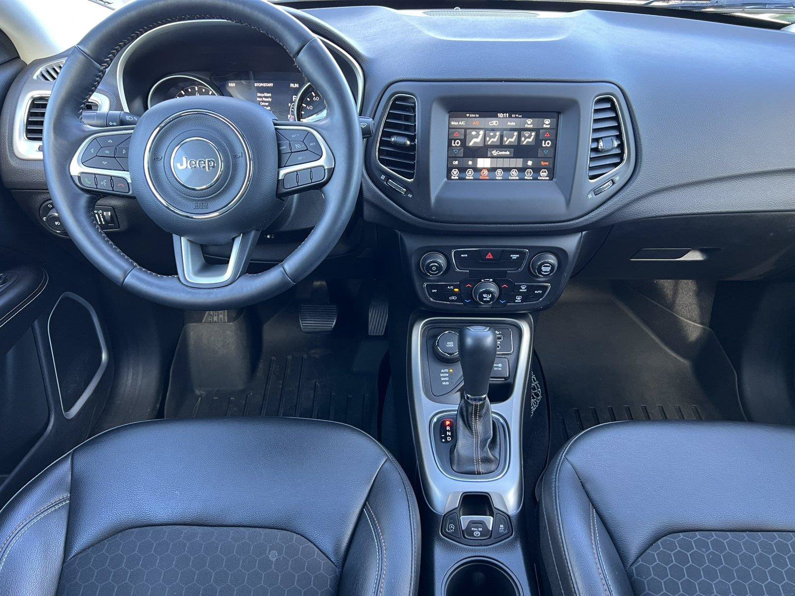 Used 2019 Jeep Compass Latitude w/ Popular Equipment Group AWD/4WD image 2