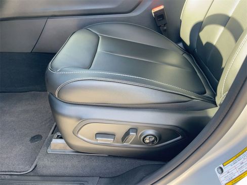 New 2025 Jeep Grand Cherokee Limited w/ Luxury Tech Group II image 14