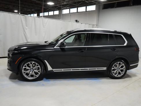 Used 2023 BMW X7 xDrive40i w/ Premium Package AWD/4WD image 17