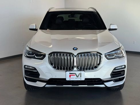 Used 2019 BMW X5 xDrive40i w/ Convenience Package AWD/4WD image 2