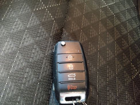 Used 2021 Kia Rio S FWD image 32