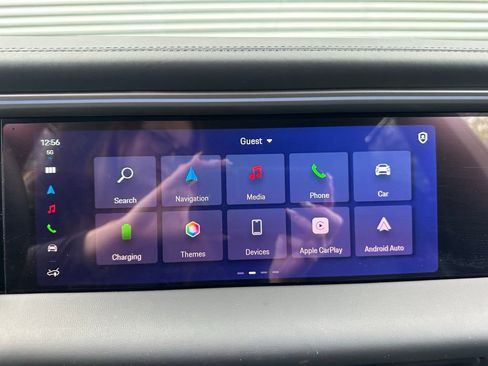 Certified 2025 Porsche Macan Electric image 30